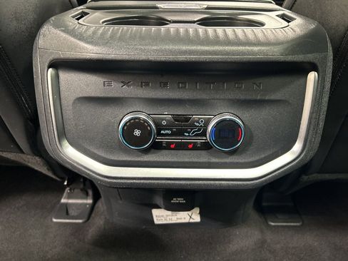 Certified 2025 Ford Expedition Max Platinum AWD/4WD image 30