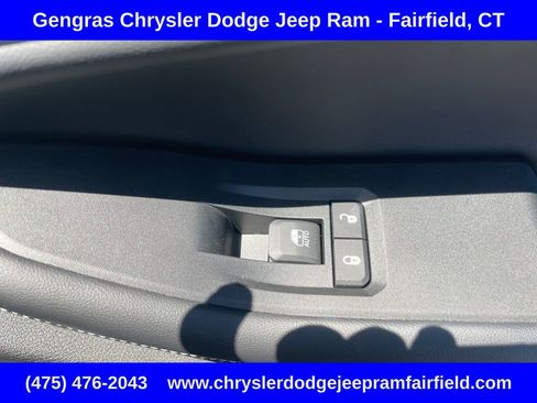 Certified 2024 Jeep Grand Cherokee Altitude AWD/4WD image 14