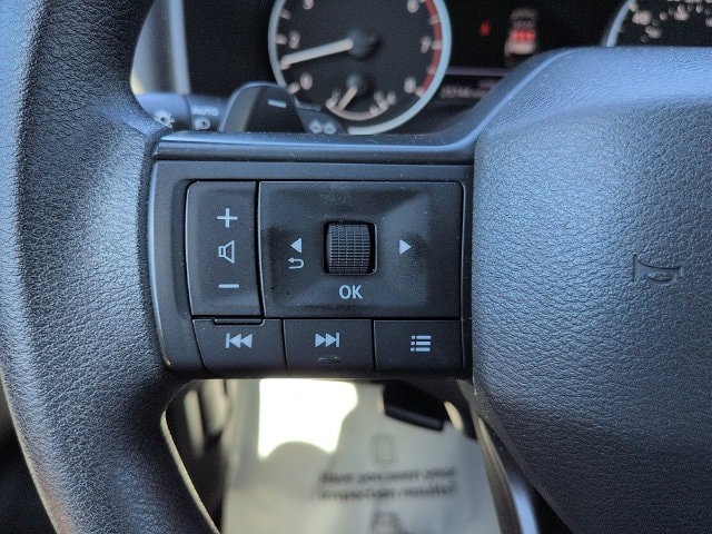 Used 2025 Nissan Rogue S FWD image 15