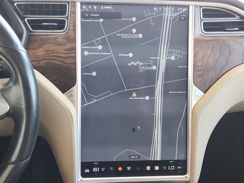 Used 2017 Tesla Model X 90D image 13