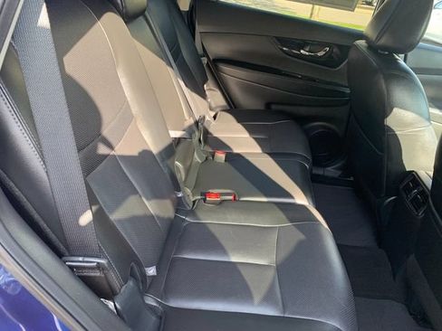 Used 2018 Nissan Rogue SL AWD/4WD image 14
