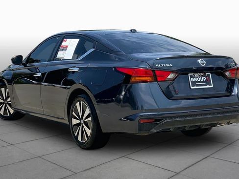 Used 2021 Nissan Altima 2.5 SV FWD image 12