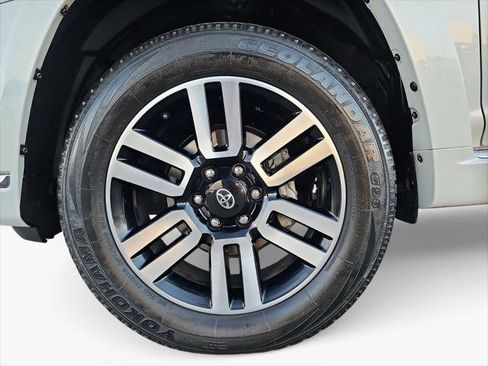 Certified 2022 Toyota 4Runner Limited AWD/4WD image 24