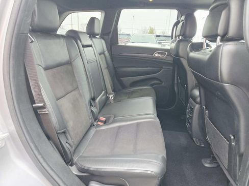 Used 2020 Jeep Grand Cherokee Altitude image 16