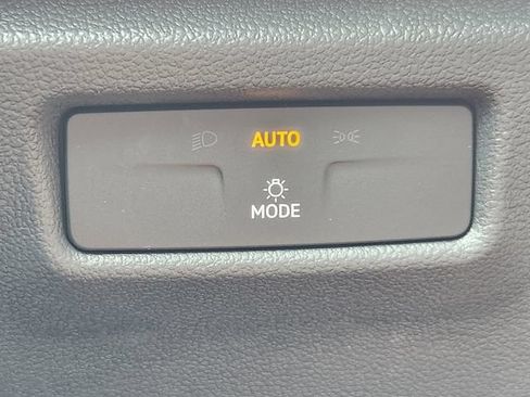 New 2026 Volkswagen Tiguan SE R-Line AWD/4WD image 19
