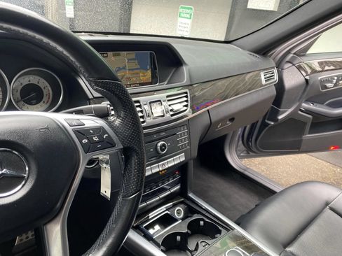 Used 2016 Mercedes-Benz E 350 Sedan image 28
