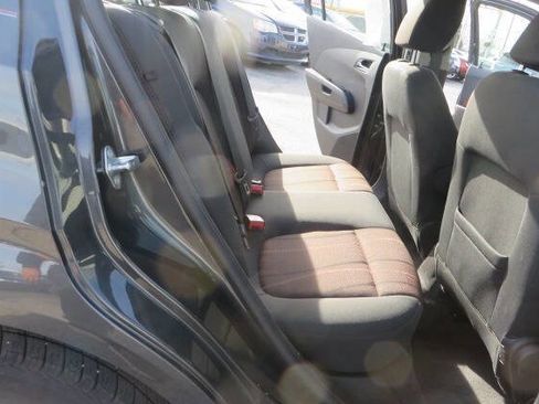 Used 2016 Chevrolet Sonic LT image 29