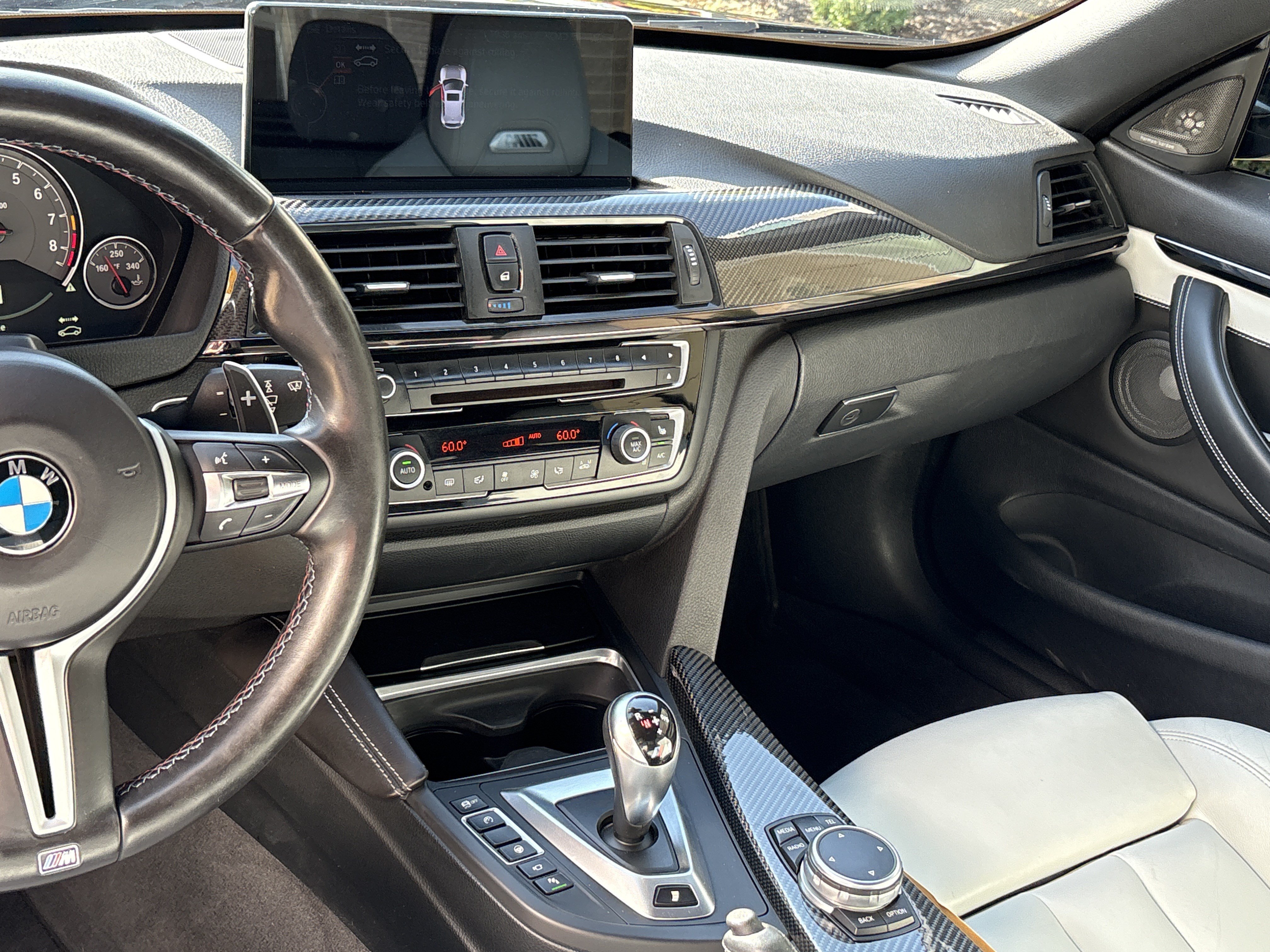Used 2015 BMW M4 Convertible RWD image 29