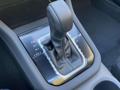 Used 2025 Subaru Forester Limited w/ Popular Package image 26