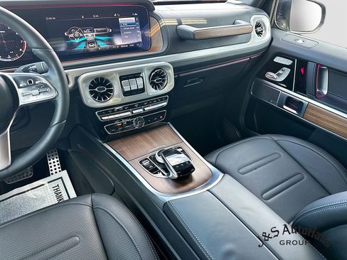 Used 2024 Mercedes-Benz G 550 image 31