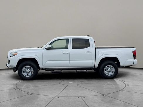 Certified 2023 Toyota Tacoma SR AWD/4WD image 3