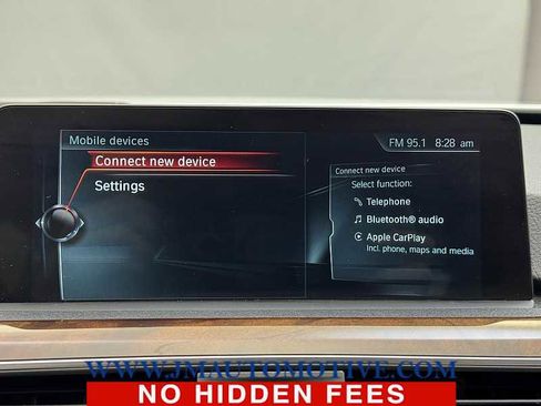 Used 2017 BMW 330i xDrive Sedan image 25