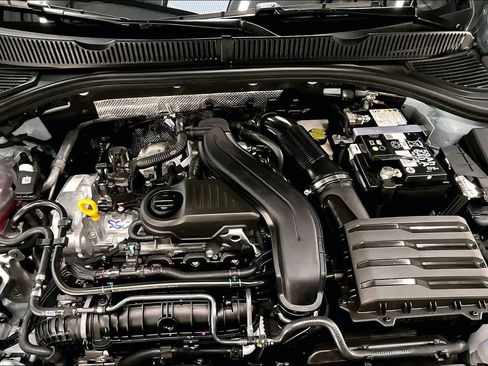 Used 2025 Volkswagen Jetta SE w/ Black Wheel Package image 12