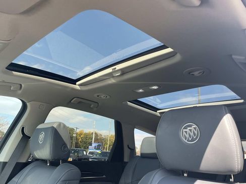 Used 2021 Buick Enclave Essence w/ Sound and Sites Package image 22