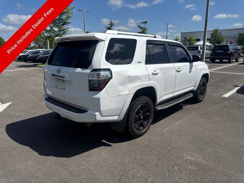 Used 2016 Toyota 4Runner SR5 RWD image 4