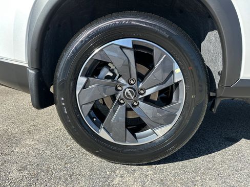 New 2026 Nissan Rogue SV w/ SV Premium Package image 17