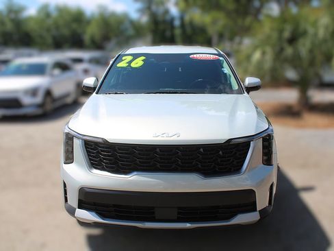 Used 2026 Kia Sorento LX FWD image 17
