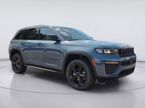 New 2026 Jeep Grand Cherokee Limited w/ Limited Altitude Package RWD image 2