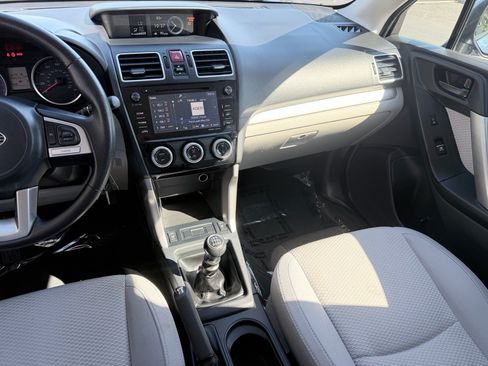 Used 2017 Subaru Forester 2.5i Premium w/ Popular Package #2A AWD/4WD image 11