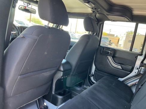 Used 2018 Jeep Wrangler Unlimited Sport S AWD/4WD image 24