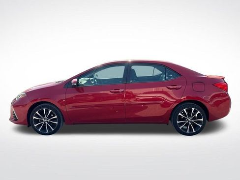 Used 2017 Toyota Corolla SE w/ Carpet Mat Package (TMS) FWD image 4