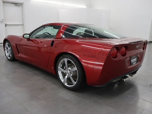 Used 2009 Chevrolet Corvette Coupe w/ Preferred Equipment Group RWD image 6