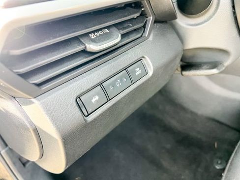 Used 2024 Nissan Altima 2.5 S image 17