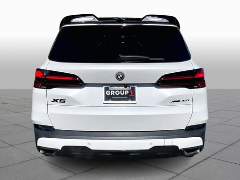 Used 2024 BMW X5 xDrive40i w/ Premium Package image 5