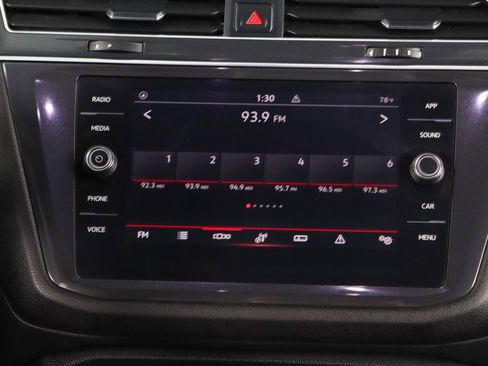 Used 2023 Volkswagen Tiguan SE R-Line FWD image 19