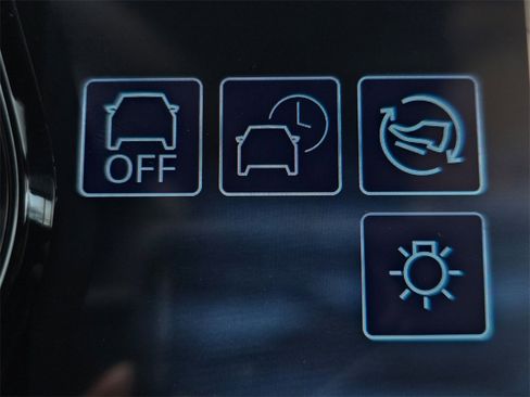 New 2026 Chevrolet Equinox EV LT image 35