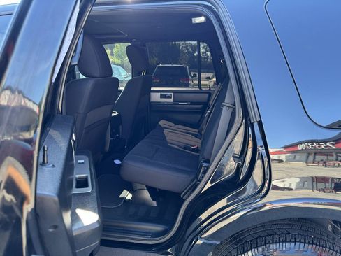 Used 2017 Ford Expedition XLT AWD/4WD image 11