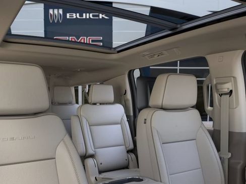 New 2026 GMC Yukon XL Denali w/ Denali Reserve Package AWD/4WD image 30