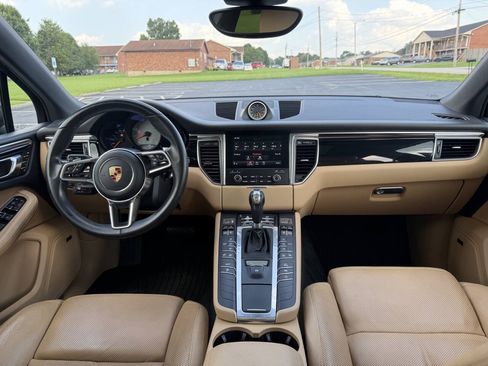 Used 2017 Porsche Macan S AWD/4WD image 21