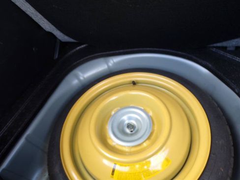 Used 2012 MAZDA MAZDA2 Touring FWD image 39