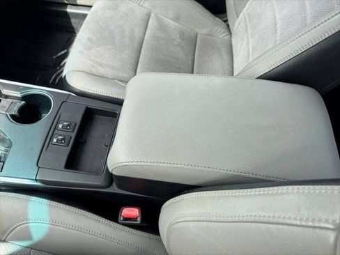 Certified 2017 Toyota Camry XSE FWD image 87