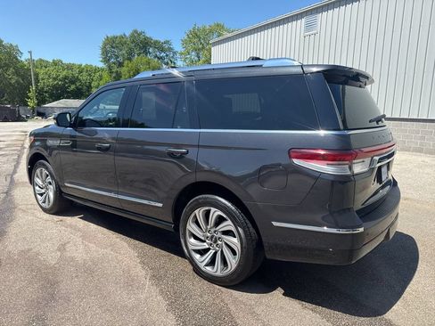 Used 2022 Lincoln Navigator Reserve AWD/4WD image 6