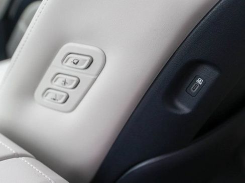 New 2026 Hyundai Palisade Calligraphy FWD image 18