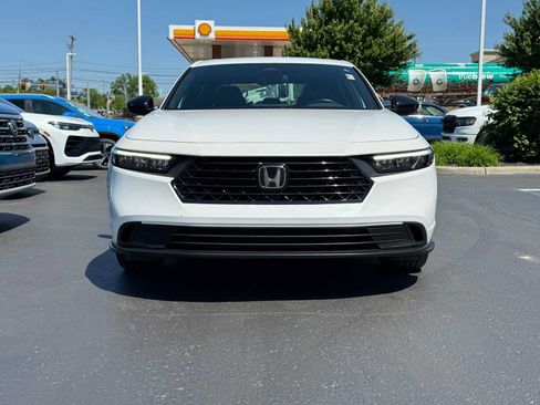 Used 2023 Honda Accord Sport image 2