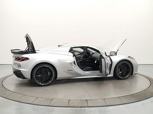 New 2026 Chevrolet Corvette E-Ray w/ ZER Performance Package AWD/4WD image 15