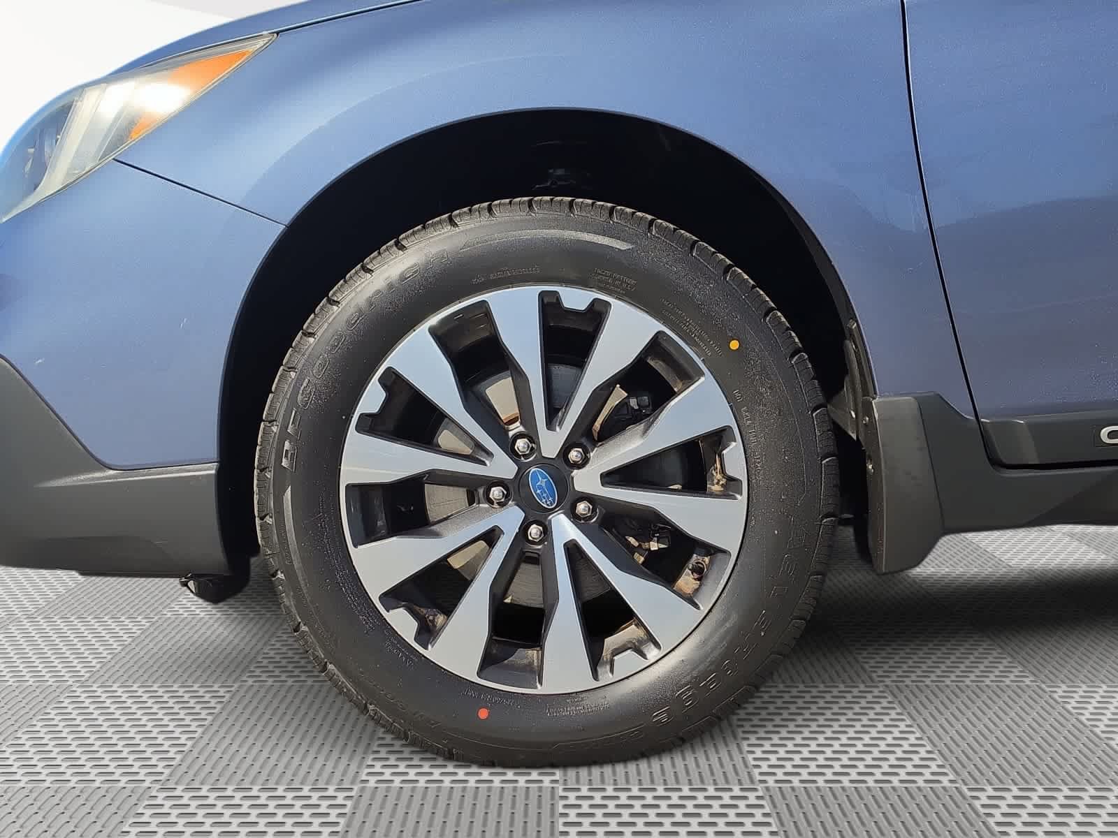 Used 2017 Subaru Outback 3.6R Limited AWD/4WD image 12