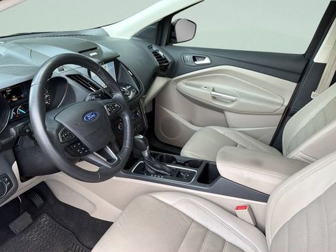 Used 2017 Ford Escape Titanium FWD image 29