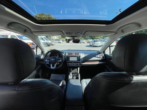 Used 2017 Subaru Outback 2.5i Limited image 17