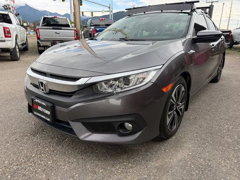 Used 2018 Honda Civic EX-T image 4