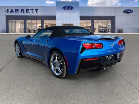 Used 2016 Chevrolet Corvette Stingray Convertible RWD image 5