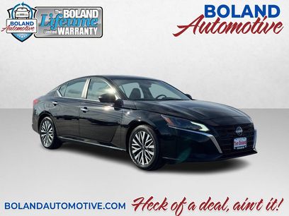 Used 2024 Nissan Altima 2.5 SV