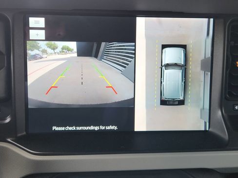 Used 2023 Ford Bronco Badlands image 17