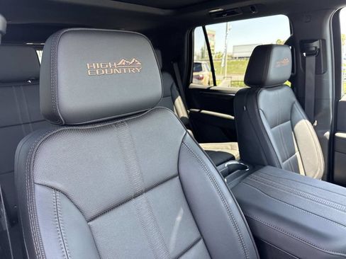 Used 2026 Chevrolet Tahoe High Country RWD image 29