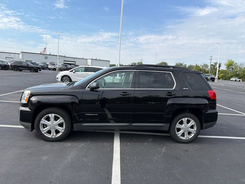 Used 2017 GMC Terrain SLE w/ Convenience Package FWD image 4