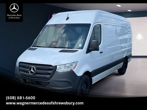 Used 2025 Mercedes-Benz Sprinter 2500 image 1