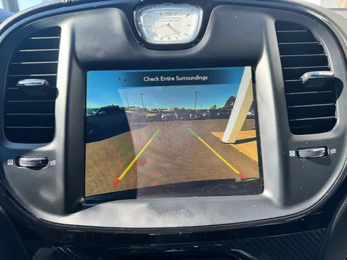Used 2023 Chrysler 300 C RWD image 9